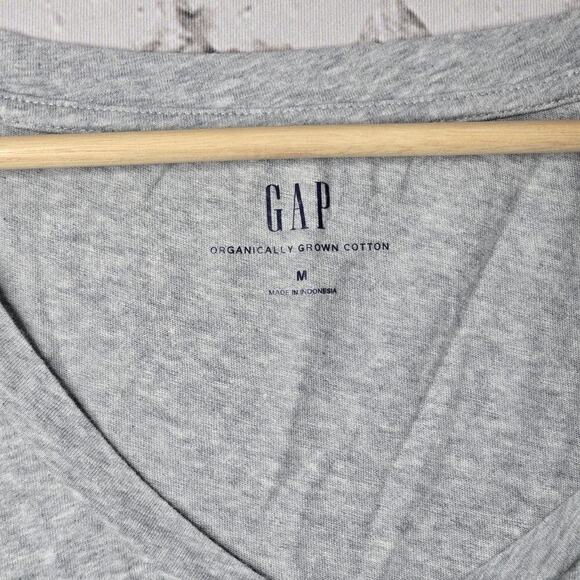 Gap Organically Grown Cotton Gray V Neck Short Sleeve 100% Cotton Tshirt Size M - Picture 5 of 10